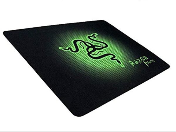 Razer RGB Gaming Mouse Pad with Chroma Lighting - Image 2